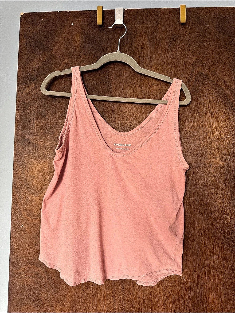 Everlane Air Tank Scoop Neck Top in Pink